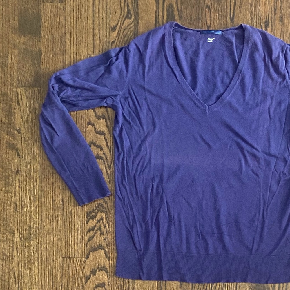 Gap Superfine V-neck Sweater
